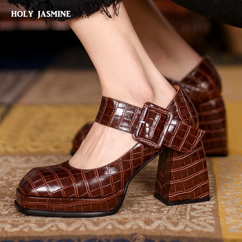 Женские туфли-лодочки в стиле ретро