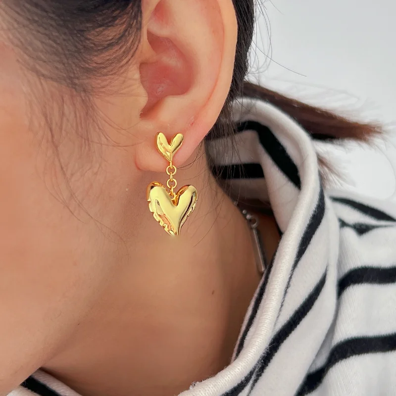 

Женские серьги-гвоздики из латуни в виде многоярусного сердца