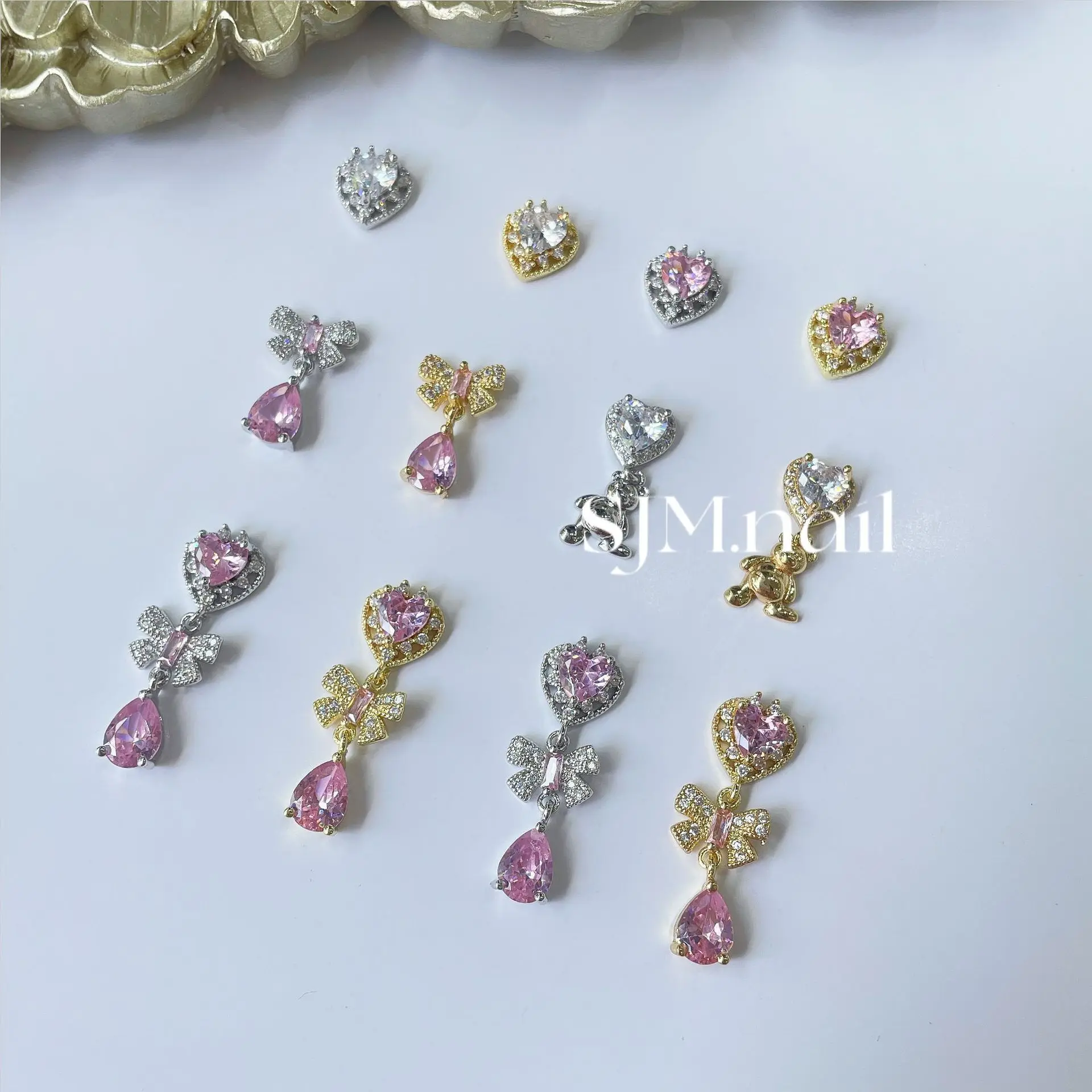 

20pcs/Lot Pink Love Zircon Jewelry Heart Pendant Ornament For Nail Bow-Tie/Bear/Heart DIY Dangle Nail Tips Decorations(In Bulk)