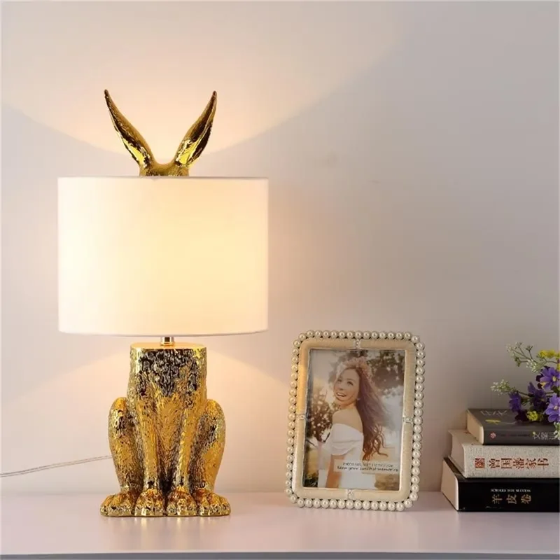 

Настольная лампа из смолы, современный Настольный светильник, креативный ночник в виде кролика для гостиной, лампа для салона