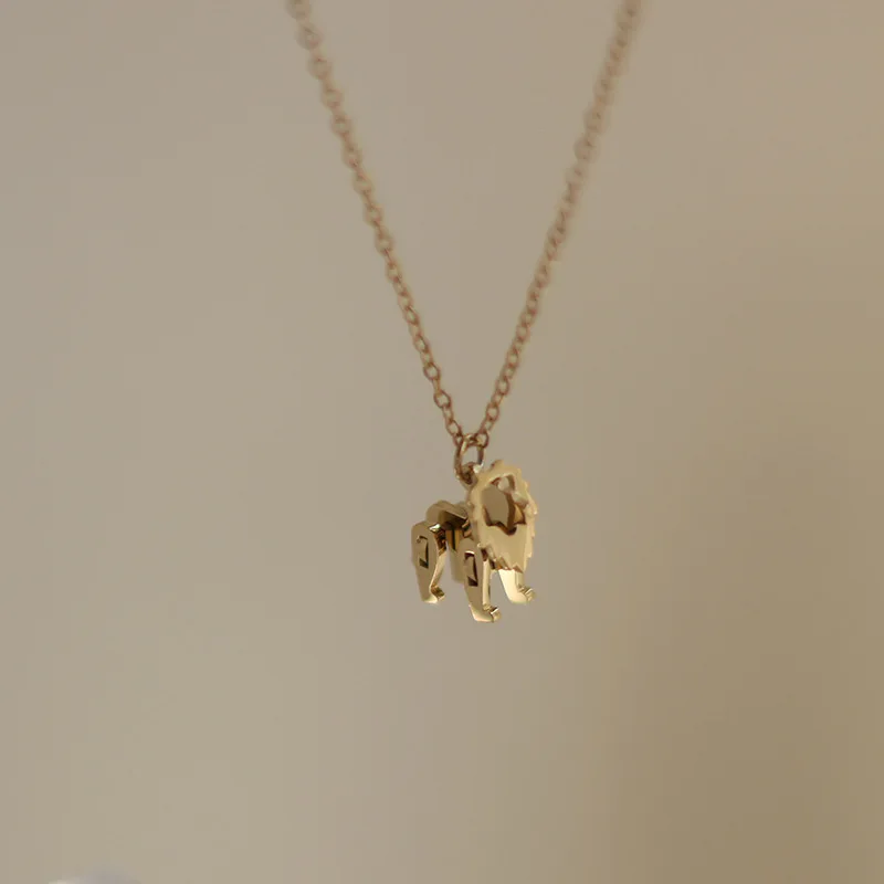 Stainless Steel Unique Retro Golden Three-dimensional Lion Fashion Necklace Ladies Necklace Jewelry