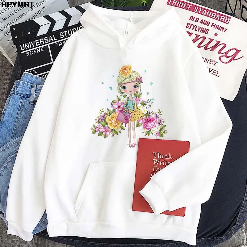 Новый женский и милый пуловер с мультипликационным графическим рисунком