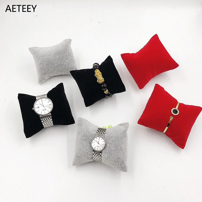 

Watch Box 7x8 Watch Display Small Pillow Flannelette Silk Pillow Watch Bracelet Jewelry Display Props 50 Wholesale Sales