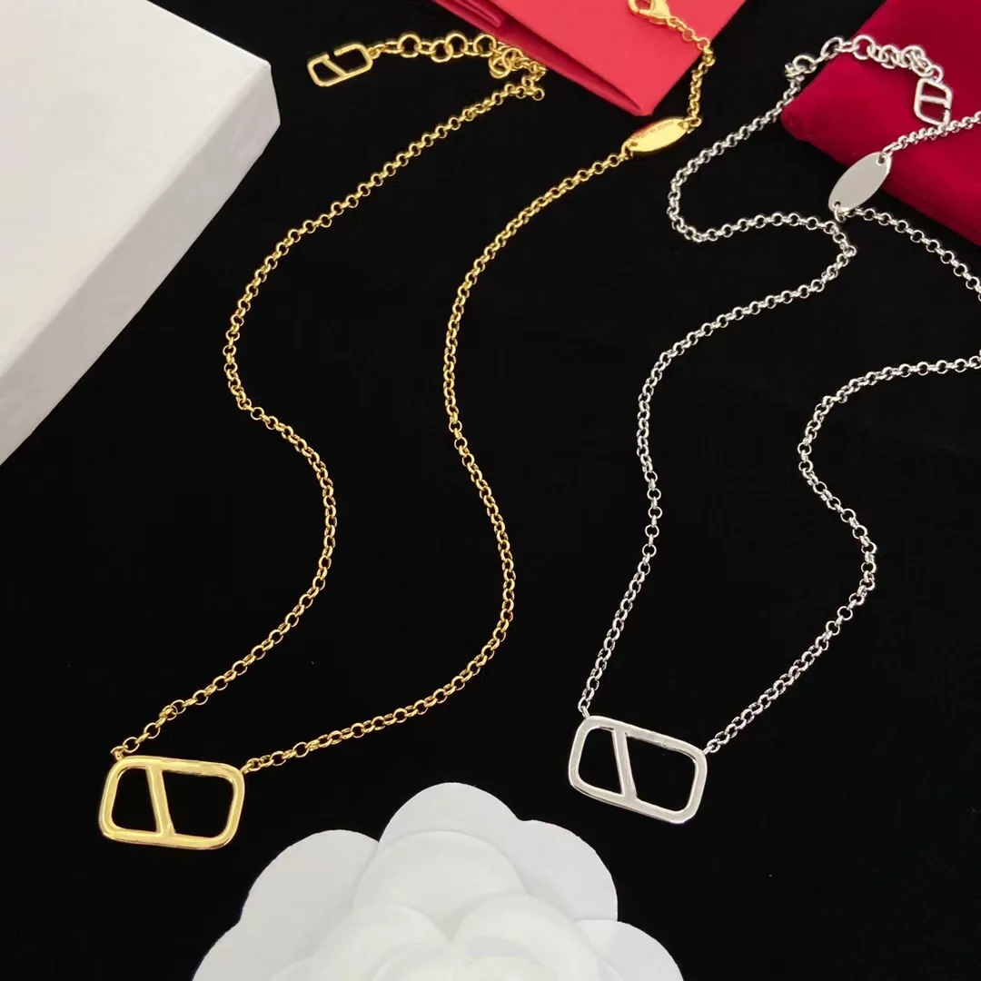 

Classic Necklace for Women Simple Gold Silver color Metal Letter Necklace High Quality Luxury Jewelry Accessories Christmas Gift