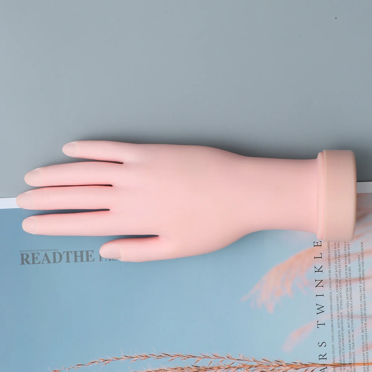 

Manicure Tools It Can Move Rubber Hand Model Finger Movable Model Nail Tips Insertable Model Nail Practice Tool