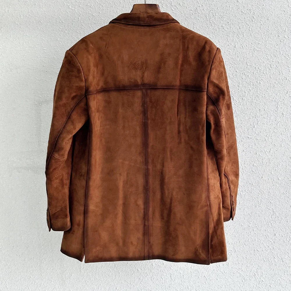 Рисунок 5 - Однотонная однобортная куртка с длинным рукавом