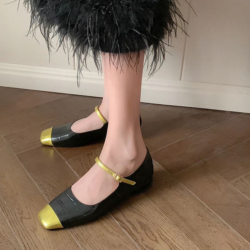 Spring and Autumn Square Head Women's Shoes Spliced with Cowhide Slim Strap Buckle Sheepskin insole Low Heel Women's Shoes