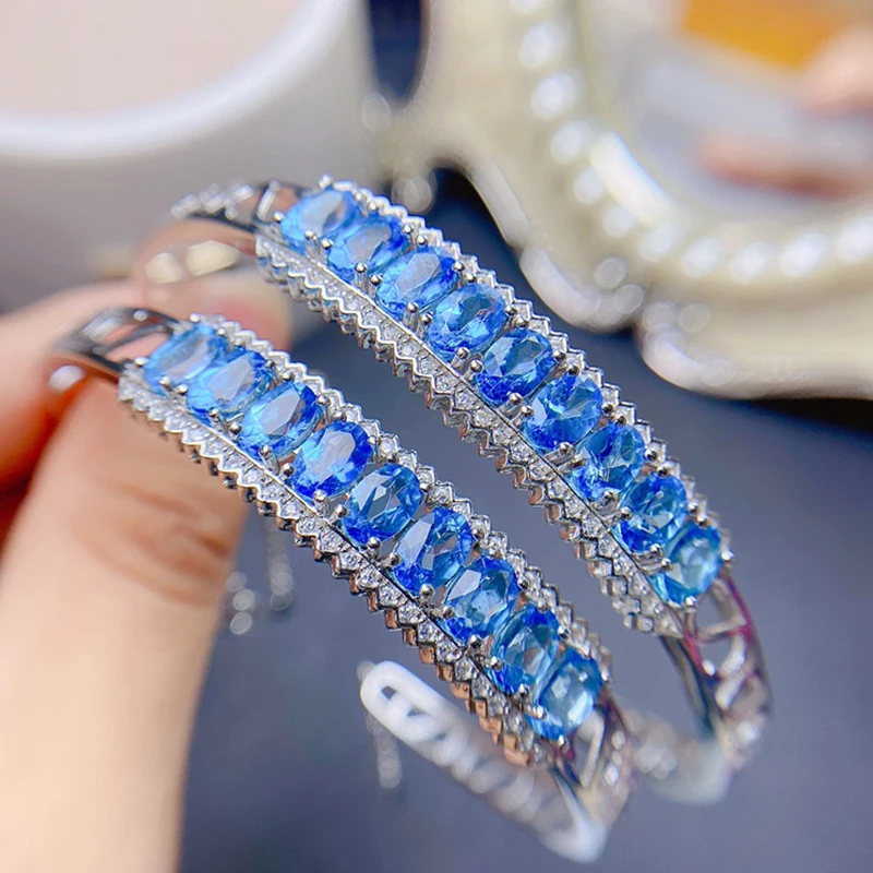 Женский браслет из серебра 925 пробы с натуральным топазом