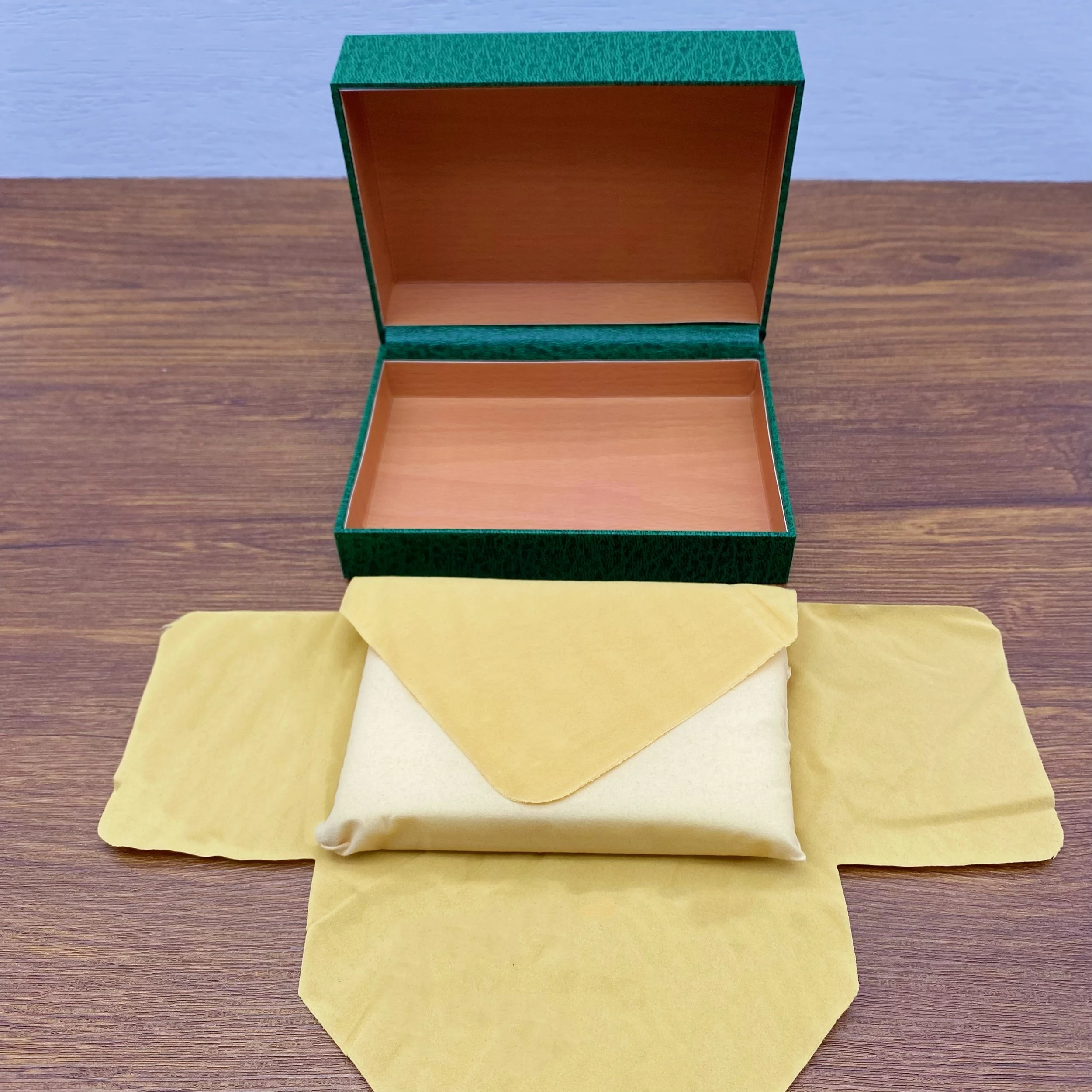 Factory Direct Sales Luxury Brand Permanent Environmental Protection Watch Box Wooden Box Watch Paper English Brochure Storage