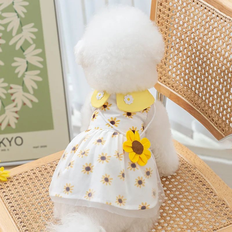 

Pet Clothes Three-dimensional Flower Satchel Vest Puppy Skirt Teddy Bichon Summer Thin And Breathable