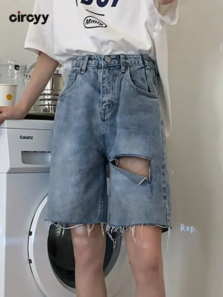 

Женские джинсовые шорты с завышенной талией, свободные широкие брюки с эффектом потертости, дизайнерские модные прямые джинсовые штаны Y2K, ...