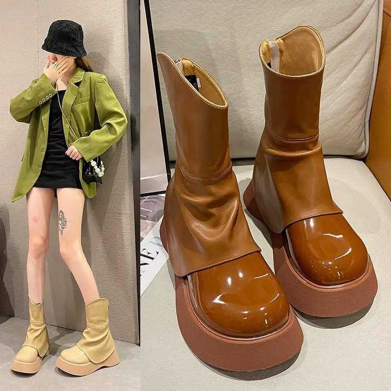 

Ботинки женские осенние 2022 Новые однотонные ботинки на толстой подошве с кукольными головками модные Универсальные трендовые ботинки