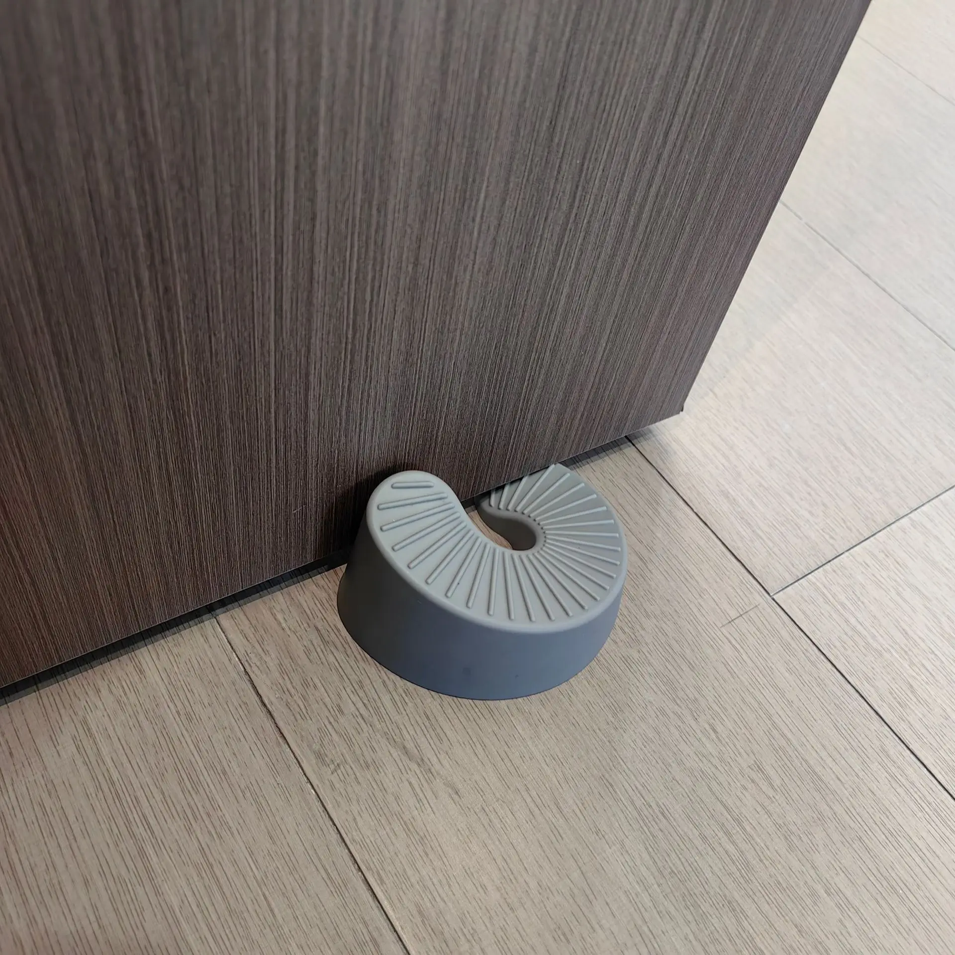 

Силиконовый дверной стопор C-типа PU1846