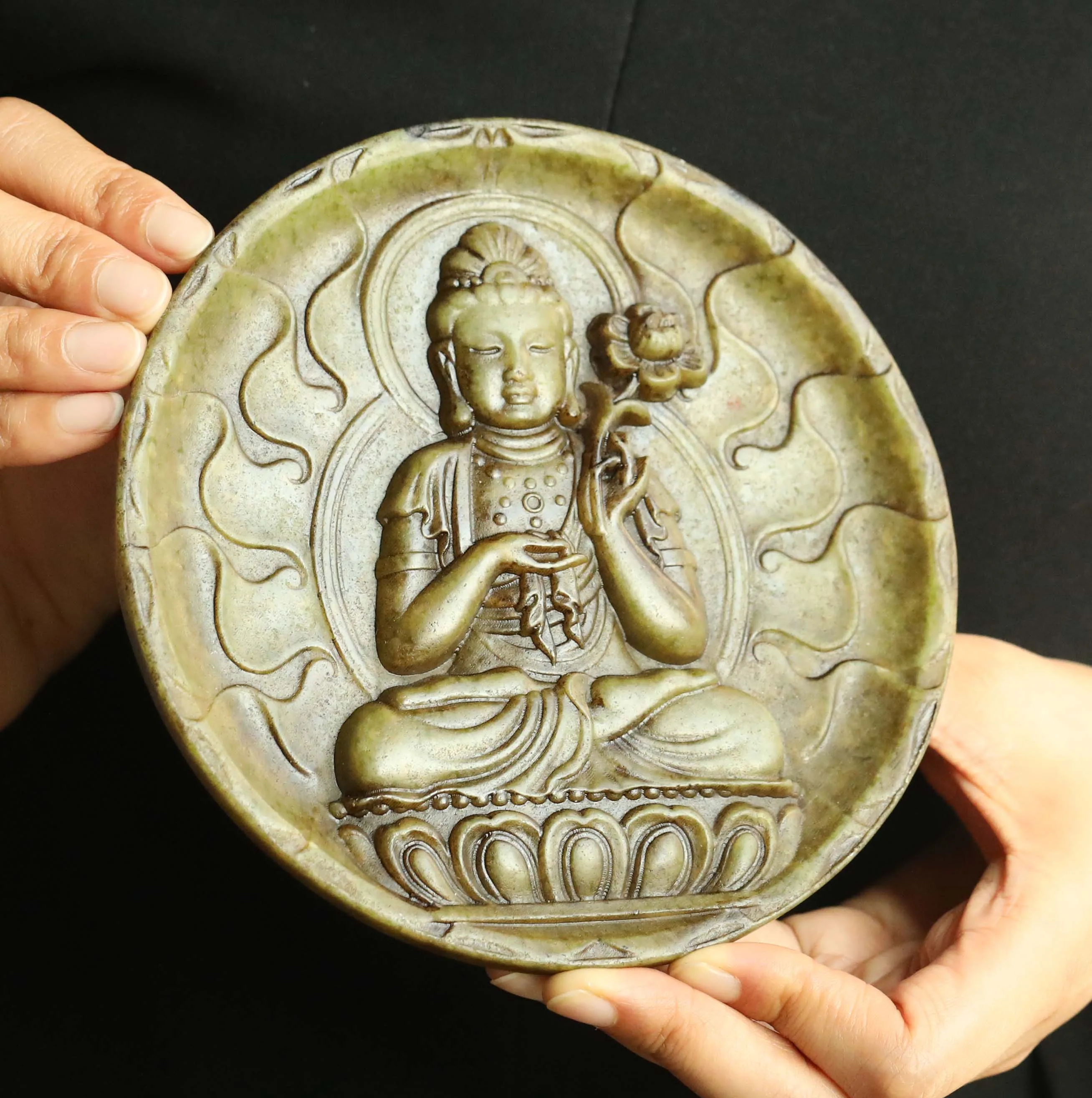 

Old China Natural Jade Hand Carved statue of buddha guan yin plate Bi #49