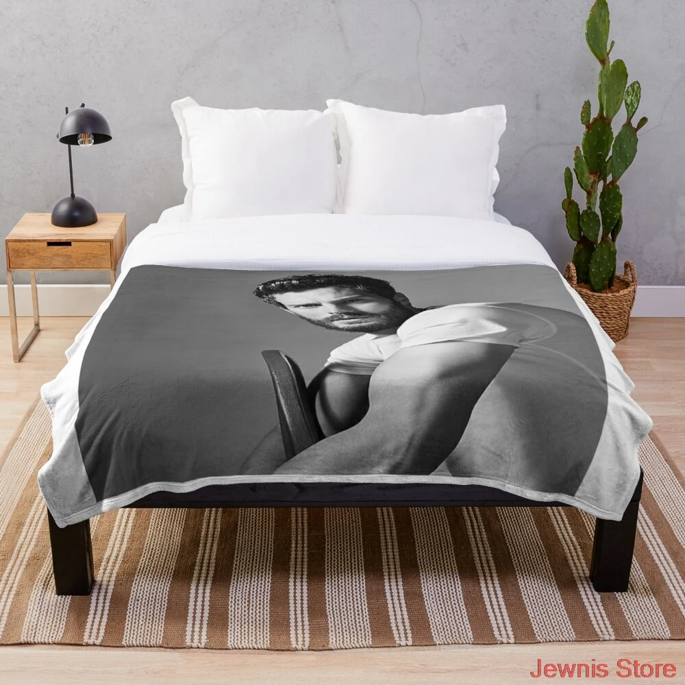 

Jamie Dornan Throw Blanket Soft Sleeping Sherpa Backing Kids Girls Boys for Christmas Gift on Bed Sofa Cartoon Blanket