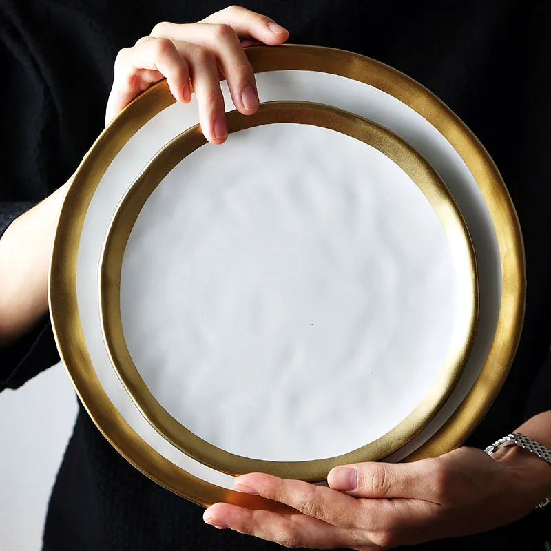 

10 Inch Gold-plated Western Steak Plate Black Ceramic Tableware Household Round Fruit Salad Breakfast Plate Kitchen Accessories