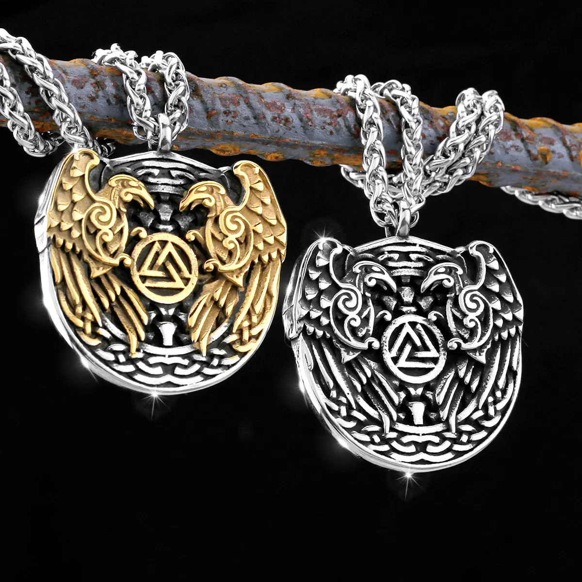 

Stainless Steel Men's Viking Crow Triangle Rune Necklace Personality Retro Gothic Locomotive Party Pendant Amulet Jewelry Chain