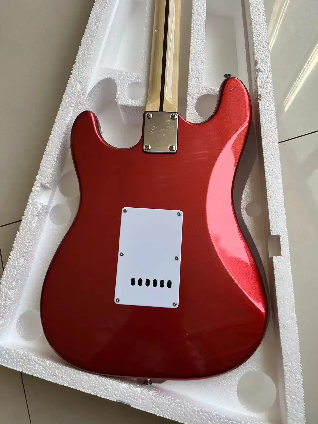 Отправка в течение 1 дня stratocaste-r custom body 6 строк электрической гитары наличии FJNKLLSDCCA