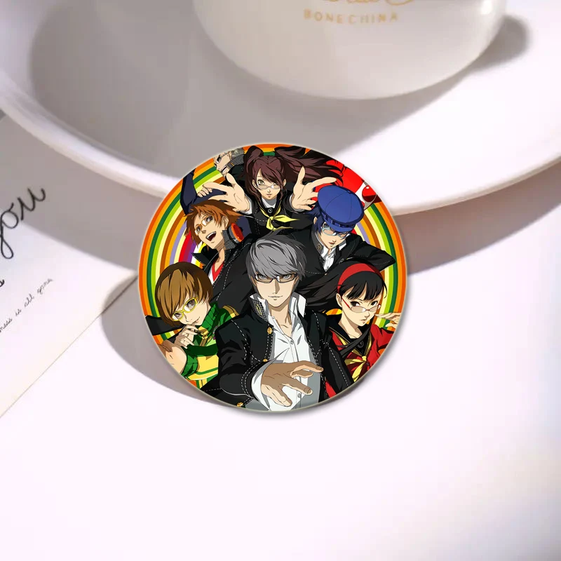 Эмалированные броши Persona 4 в ассортименте