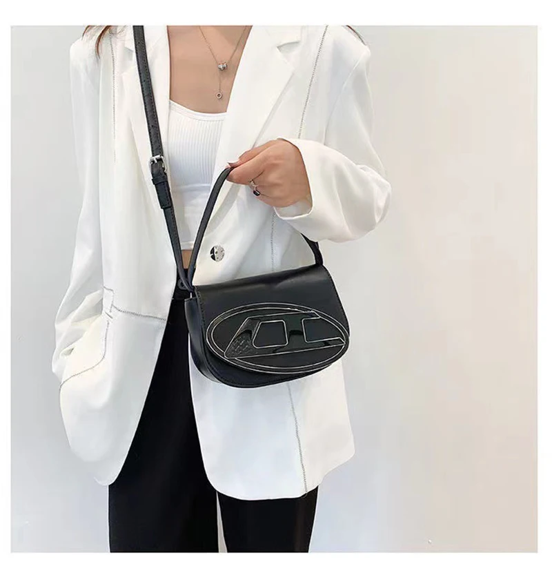 

Fashion Dingdang Bag Genuine Leather Carrying Underarm Bag Women's Personalized Solid One Shoulder Crossbody Bag Saddle Bag