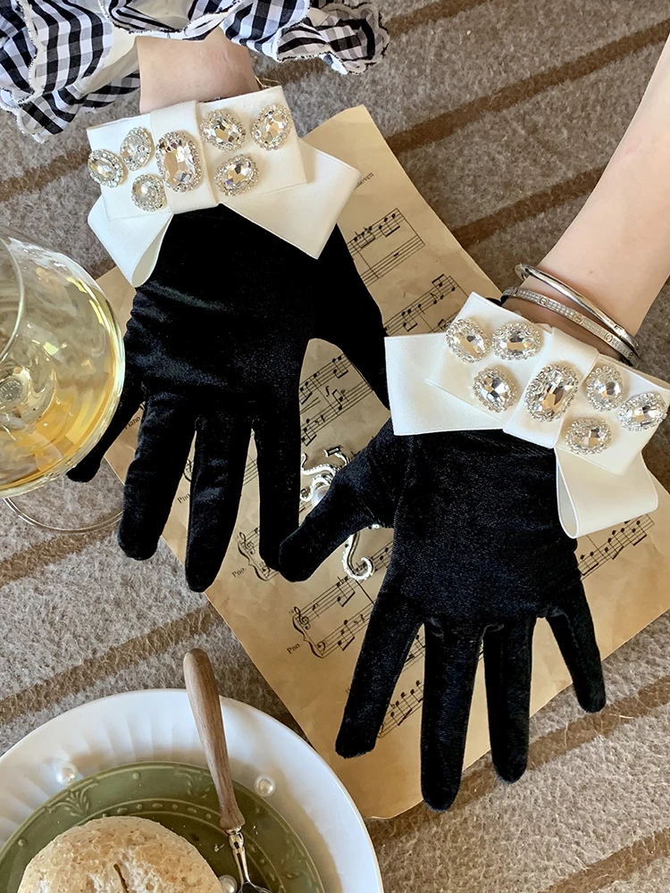 Перчатки женские