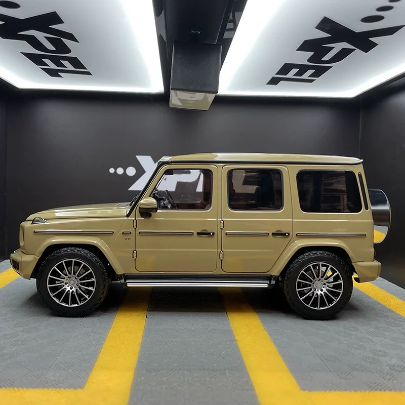 Большой внедорожник G500 из сплава в масштабе 1:18 модель автомобиля G-class 2018