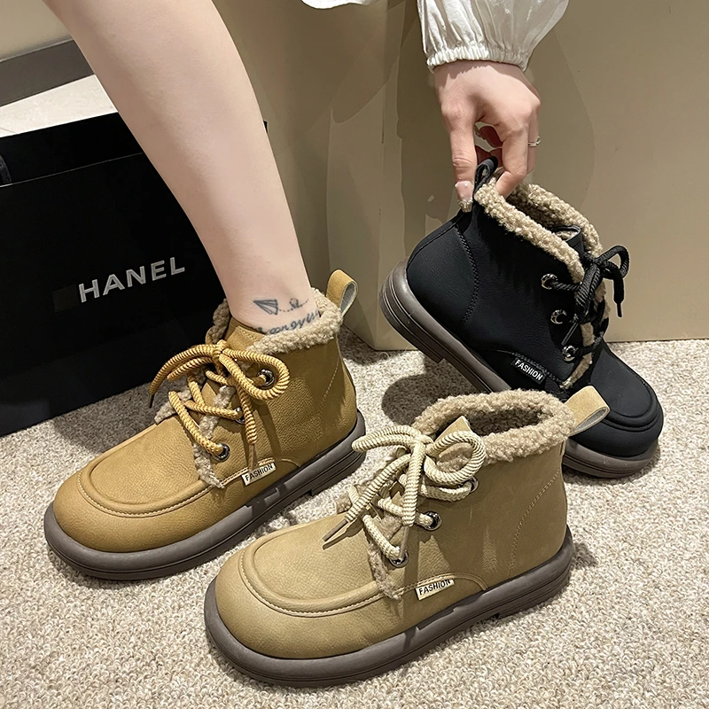 Женские ботинки на плоском каблуке. Зимняя обувь для женщин. Австралийские