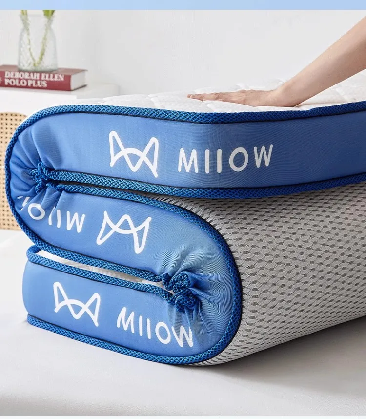 Матрас латексный с пенным наполнителем эффектом памяти