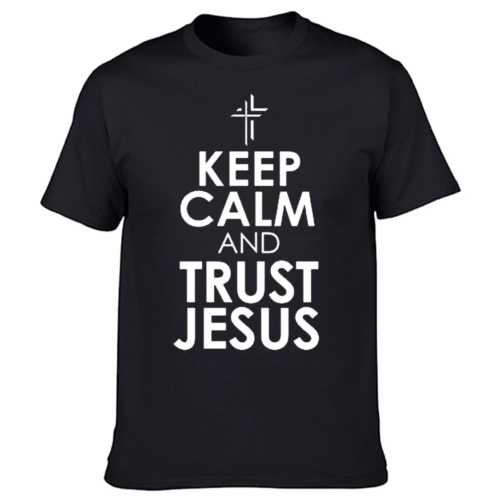 Футболка с надписью Keep Calm and Trust |