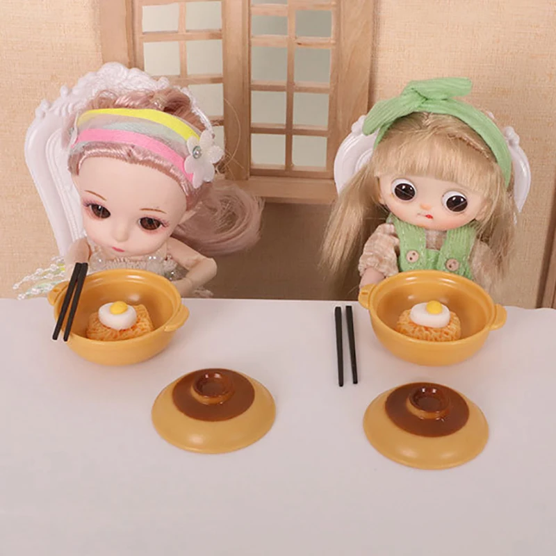 Мини-кастрюля для кукольного домика яйцо лапша миниатюрная еда игра фотография