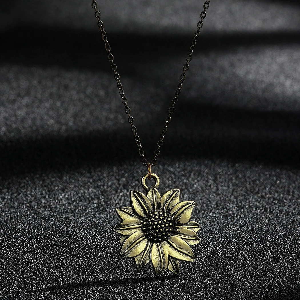 

LUTAKU Personalized Vintage Sunflower Pendant Necklace For Women Bohemian Style Celestial Punk Jewelry Gift