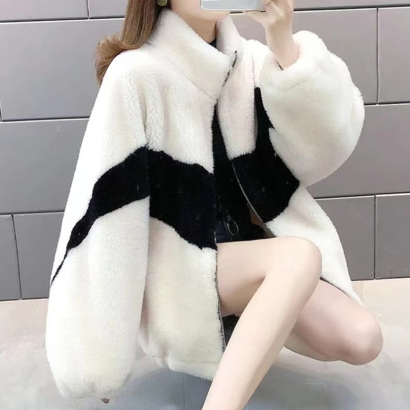 Autumn Winter New Thickened Temperate Fur Coat Female Imitation Lamb Fur Particles One Black and White Collision Color Sweater