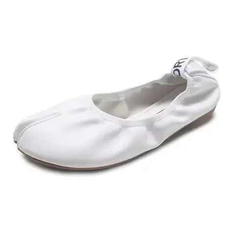 

Women spring new horseshoe split toe flat grandma shoes net red retro egg roll shoes female soft bottom shallow mouth lazy shoes