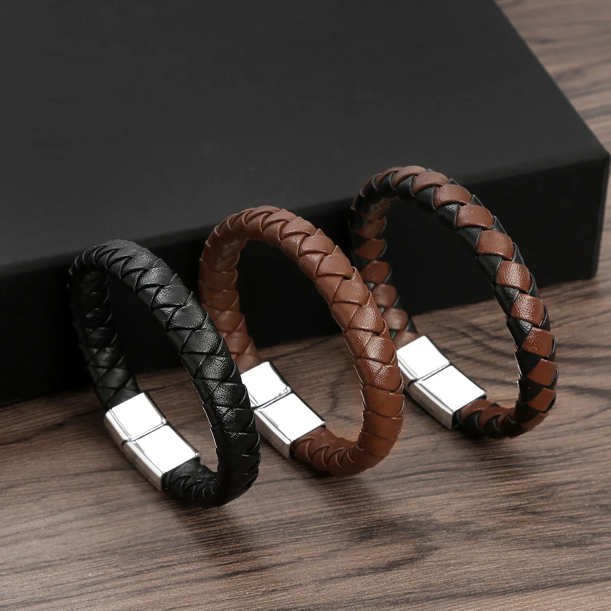 

Vintage Woven Men's Bracelet Mixed Color Alloy Magnetic Buckle Bracelet Classic Leather Rope Bracelet Minimalist Men's Jewelry