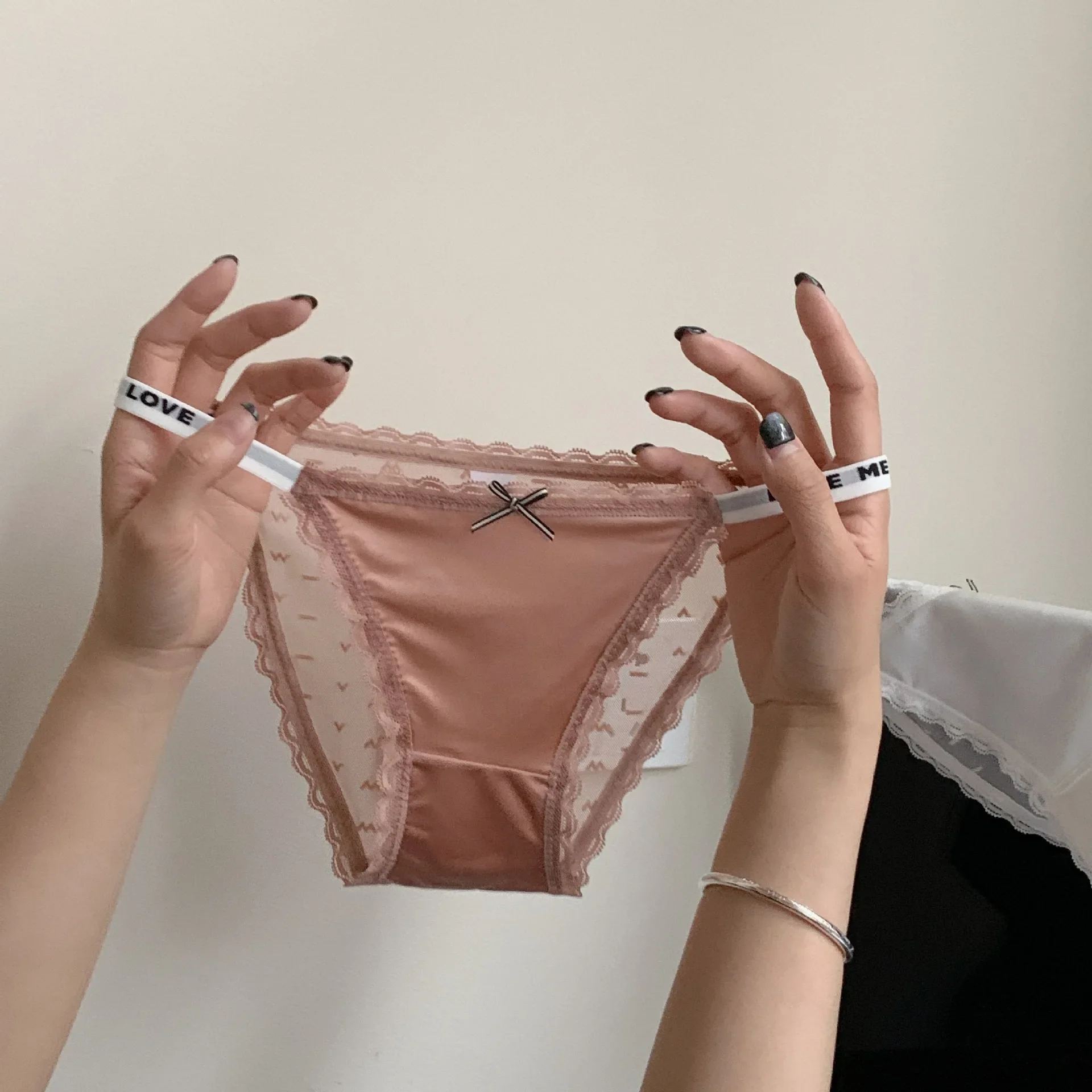 2024 сексуальные кружевные шелковые модные женские брюки с надписью студенческое