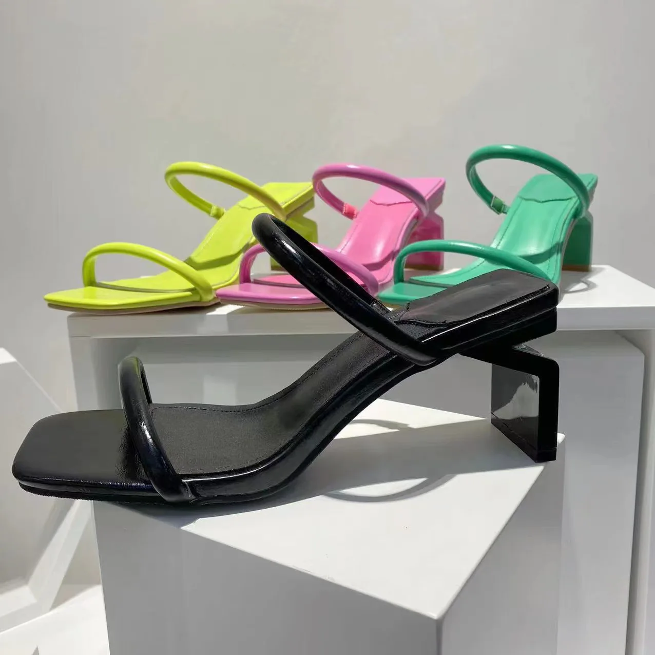 

Personality High-heeled Sandals Women 2022 Summer New Simple Special-shaped Heel Women Shoes One Word Belt Sandals Sandals