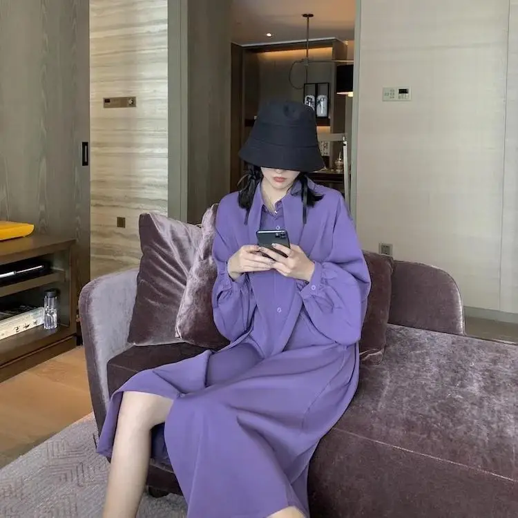 

Женское платье-рубашка свободного покроя, с длинным рукавом