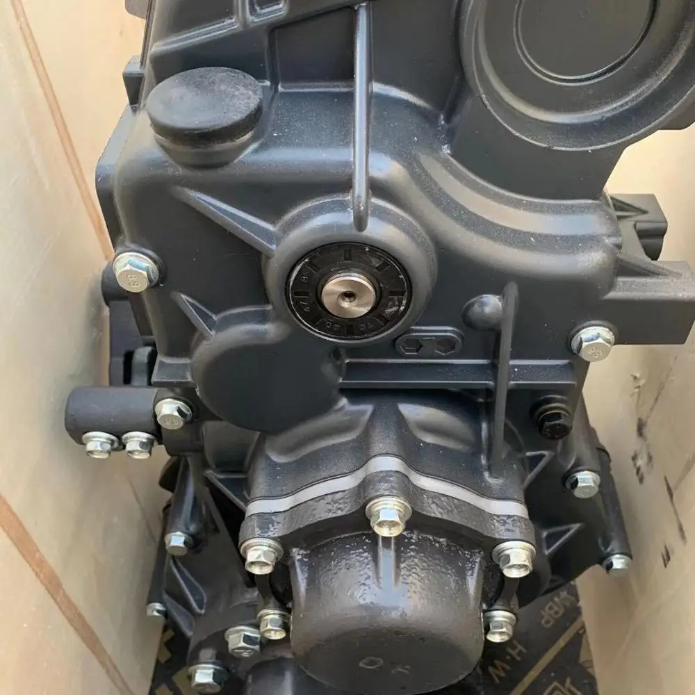 Уборочный комбайн Kubota DC70 коробка передач для уборщика