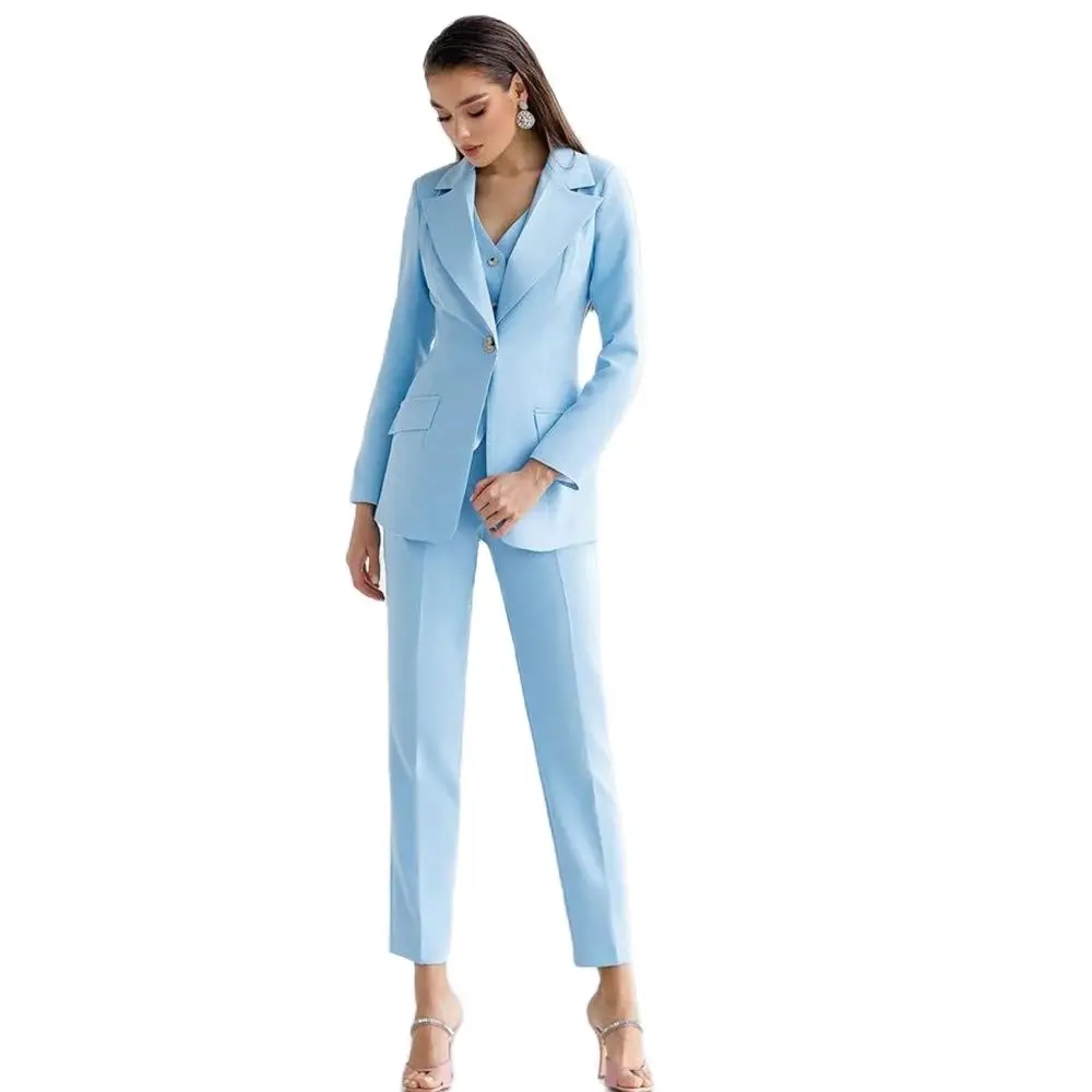Красивый светло-голубой костюм для женщин однобортный комплект из трех