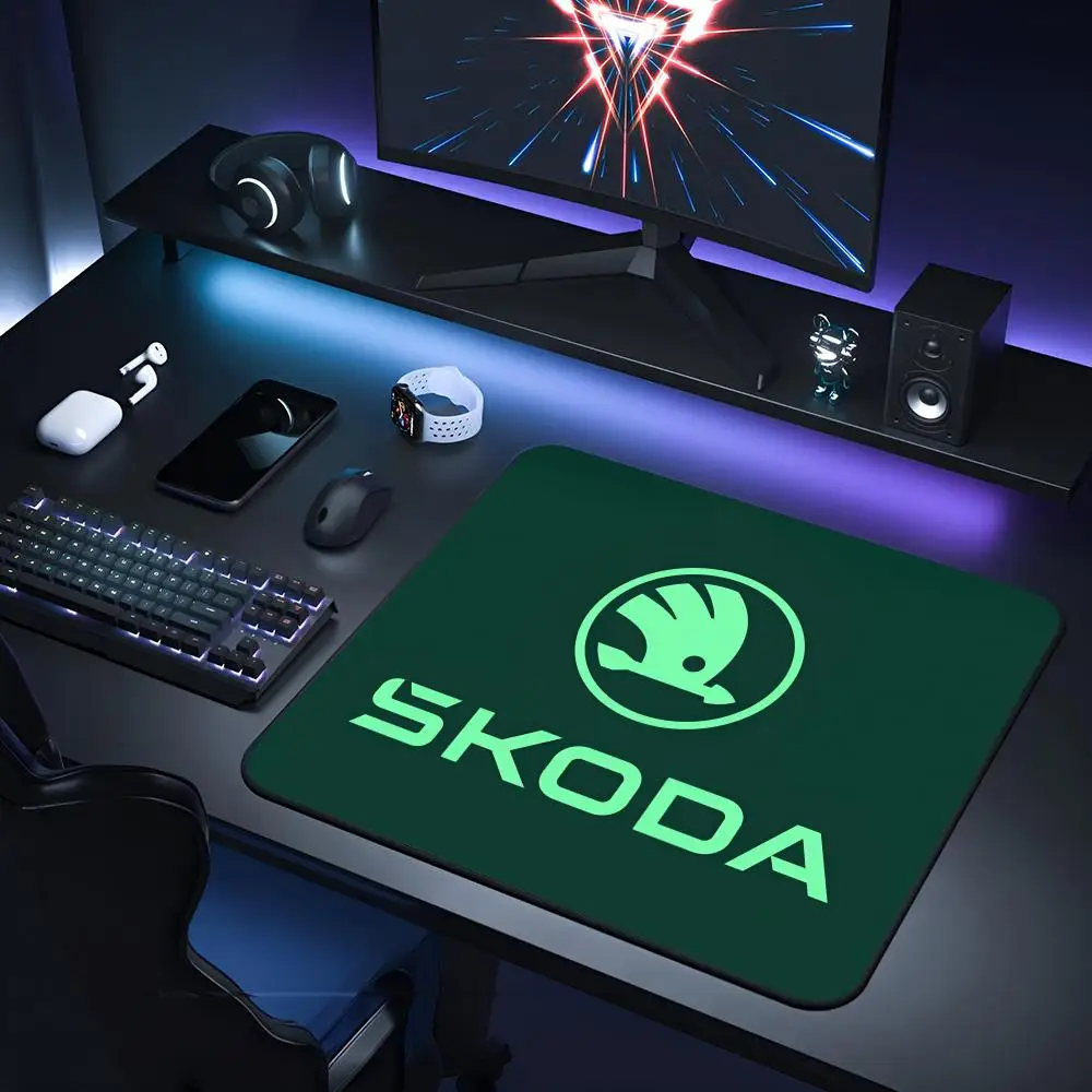 Super Skoda Car Logo Mouse Pad Gaming Laptops Keyboard Mat Deskmat Pc Accessories Desk Protector Mousepad Gamer Mats Anime