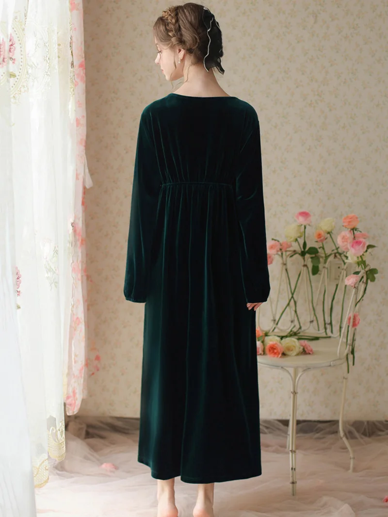 Women Elegant Velour Robe V-Neck Backless Long Night Dress Lace Velvet Sleepwear Princess Nightwear Vintage Pajamas Nightgowns