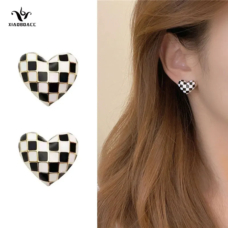 

XiaoboACC 925 Silver Needle Love Stud Earrings for Women Retro Heart Earring Jewelry Accessories