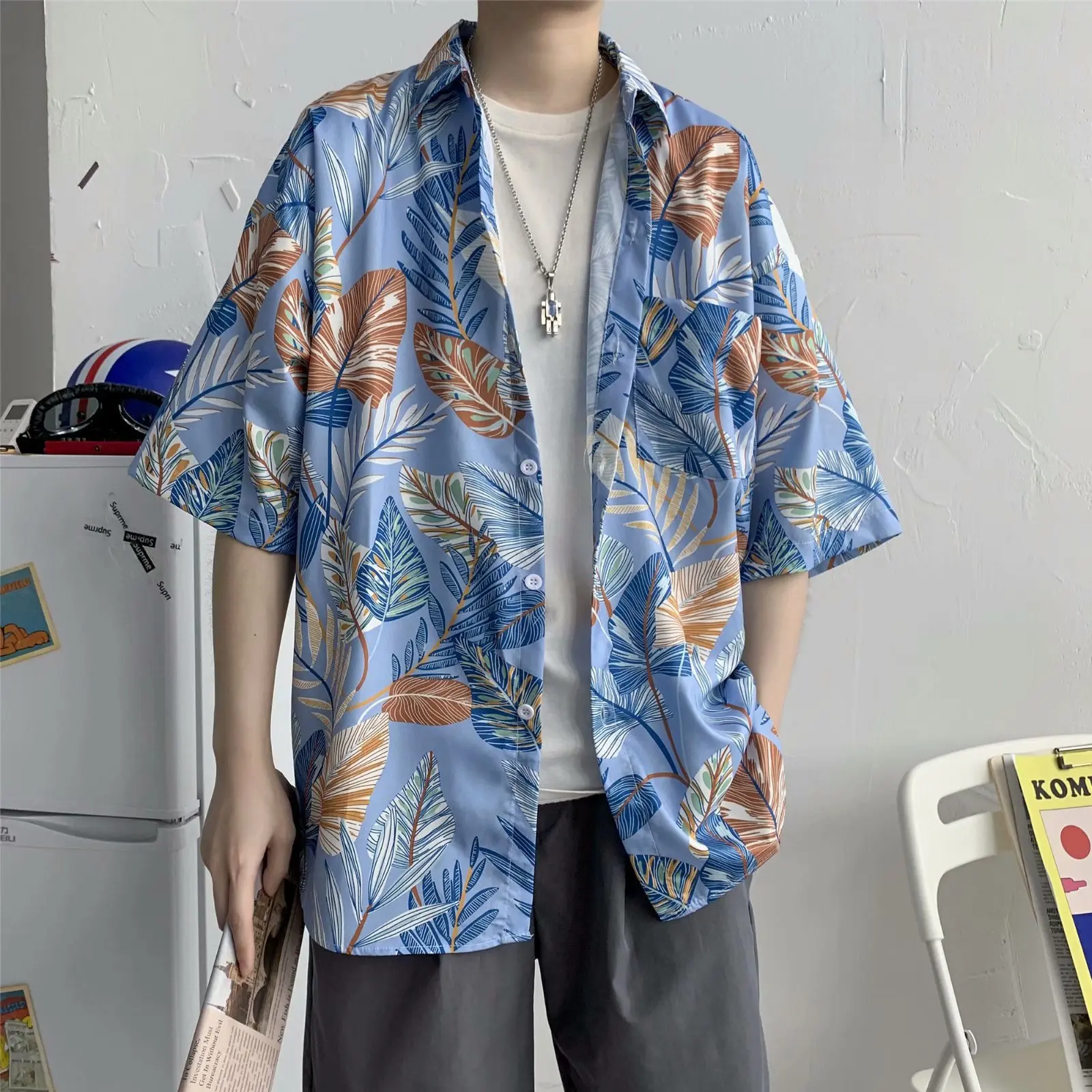 Hawaiian Men's Floral Shirt, Port Style, Retro Beach, Seaside Floral Lovers' Shirt, Short Sleeved Man