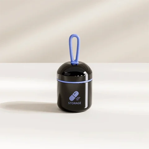 Пластиковая коробка для хранения таблеток