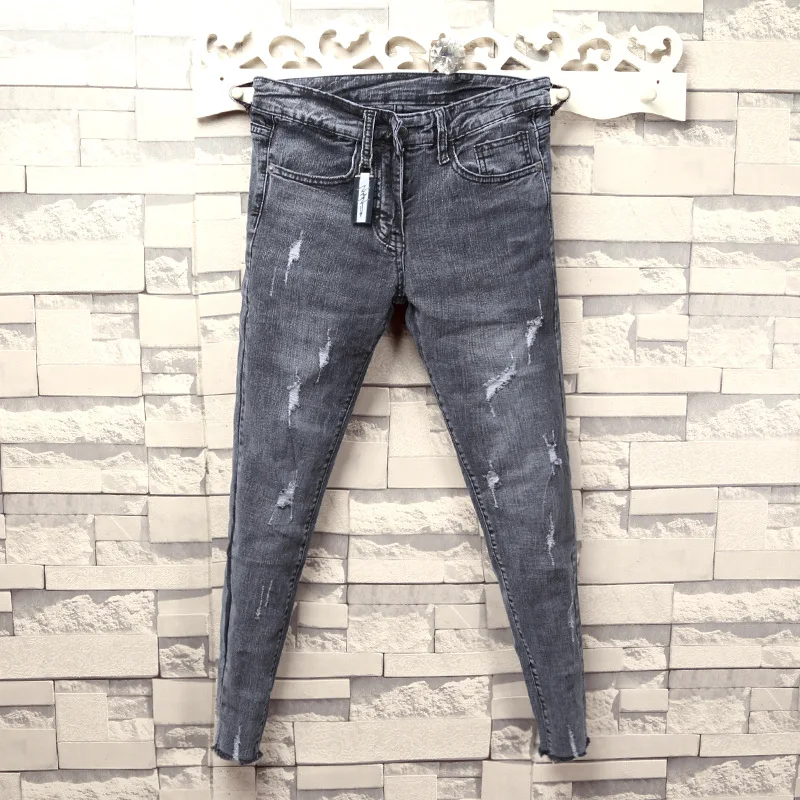 

Whole 2022 Fashion Denim Cropped Trousers Ripped Hole Social Spirit Guy Skinny Jeans Men's Slim Pencil Pants Small Feet