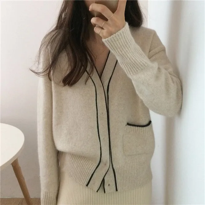 

New Oversize Women's Sweaters Autumn Winter Vintage buttons V Neck Cardigans Single Breasted Puff women sweater Loose Cardigan