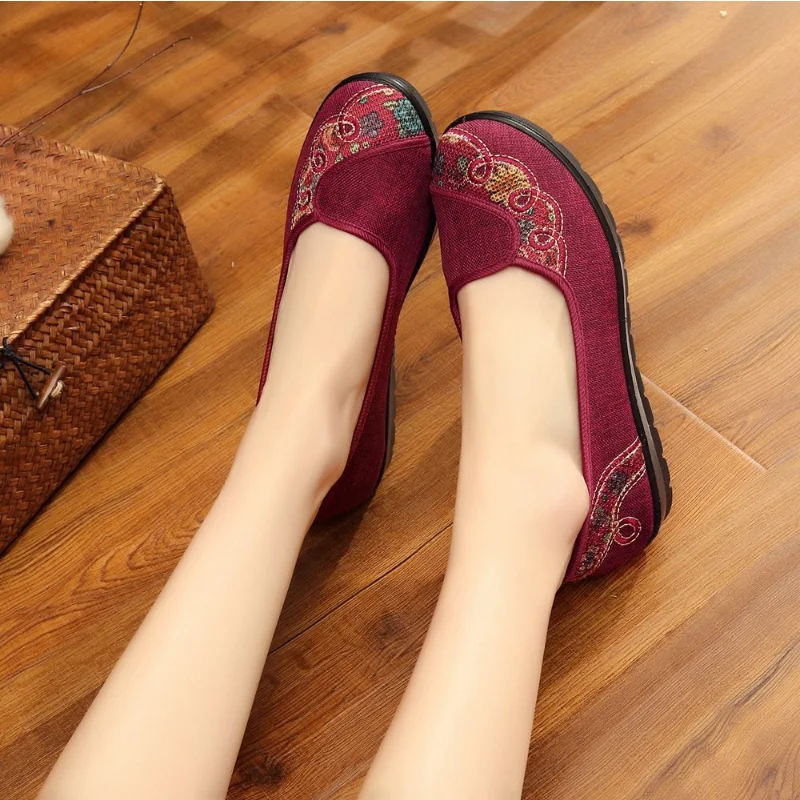 XQ Spring New Mother Name Clan Style Shallow Mouth Women's Single Heel Non-slip L Soft Sole Old Beijing Cloth Shoes Woman