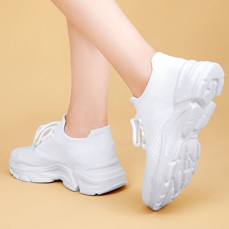 Lightweight Women Casual Shoes Breathable Women Sneakers Anti-Slip Running Shoes Free Shipping 2022 Outdoor Tennis Female 35-44