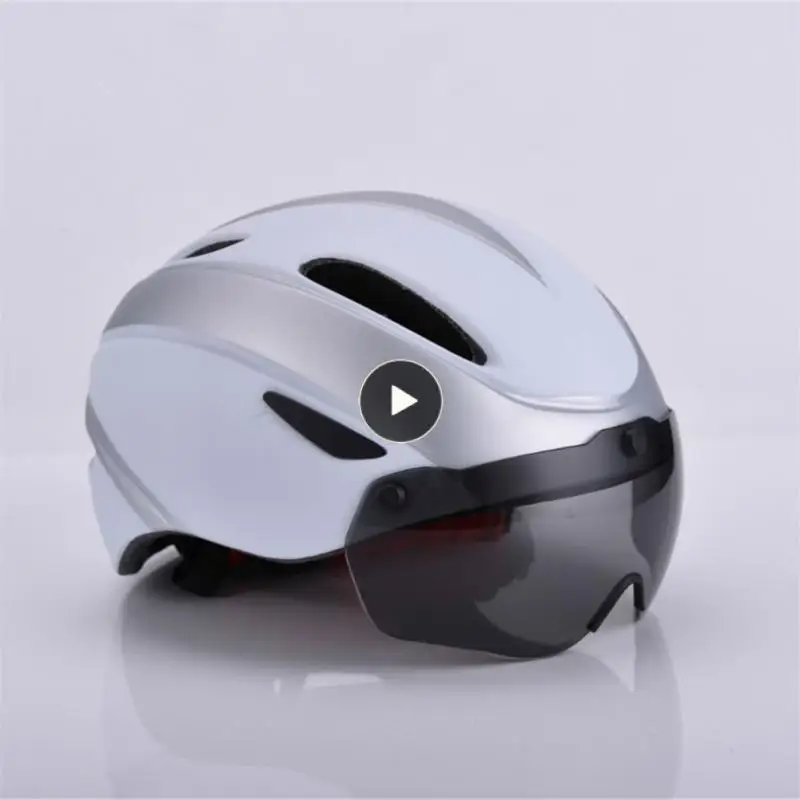 

Streamline Road/mtb Cycling Safety Helmet 6 Ventilation Holes Bicycle Helmet Ventilated Road Bike Mountain Bike Helmet Magnetic