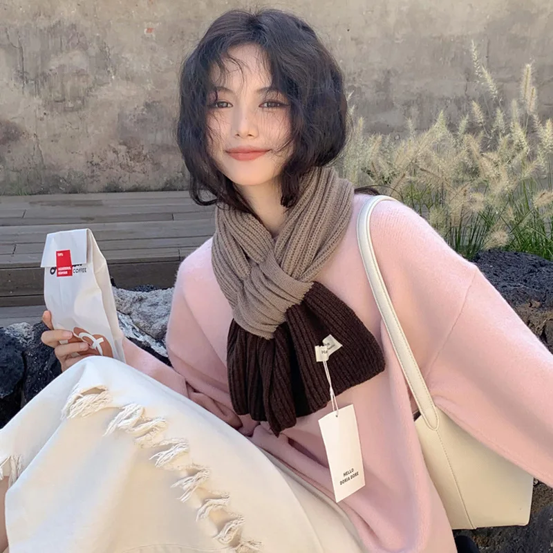 Маленький шарф с крестиком женский осенне-зимний свежий теплый универсальный